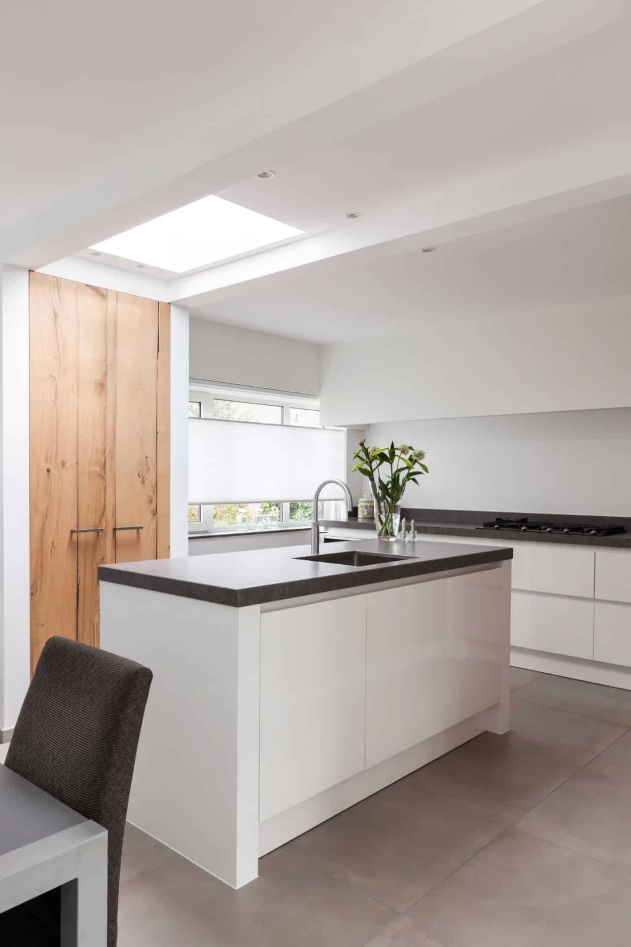 Greeploze witte keuken 83