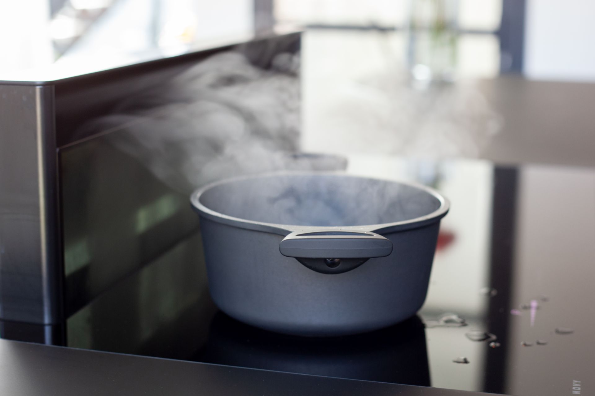 Zwarte fenix design keuken 42