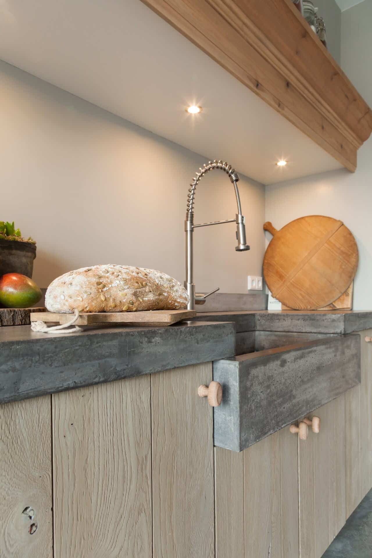 Robuuste landelijke keuken eiken 007