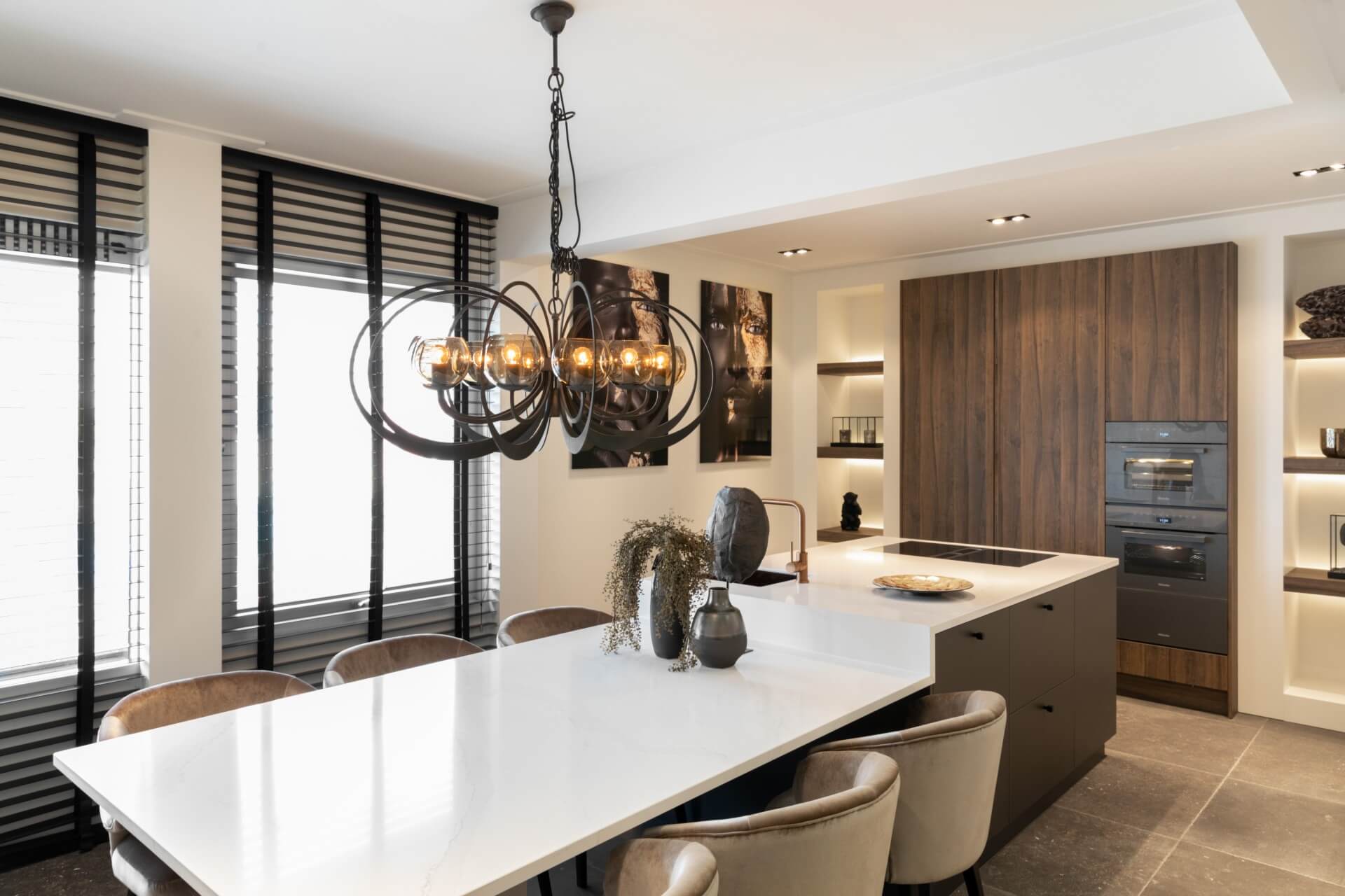 Moderne keuken met Bora kookplaat en Miele apparatuur | Barneveld