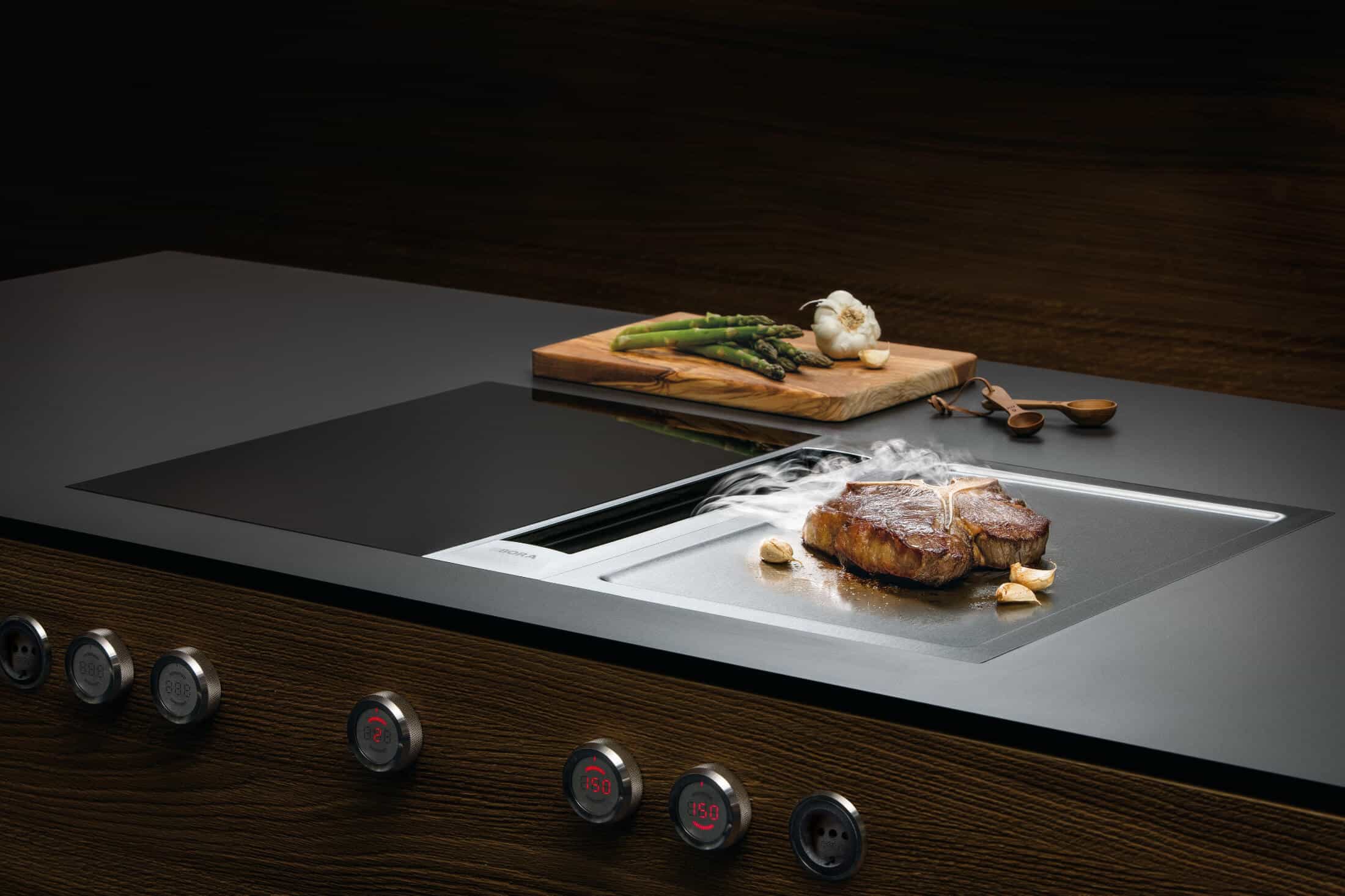 Een kookplaat met afzuiging van ginkel keukens barneveld