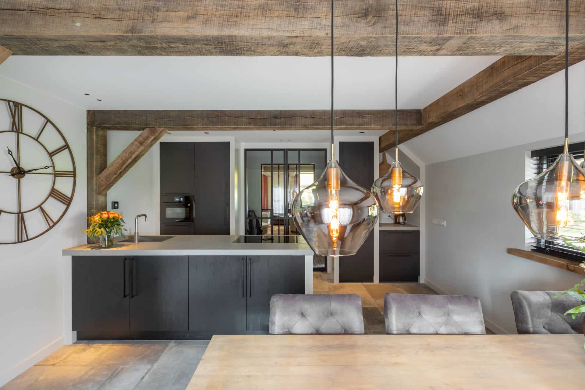 Robuuste keuken in een landelijke boerderij | Lunteren