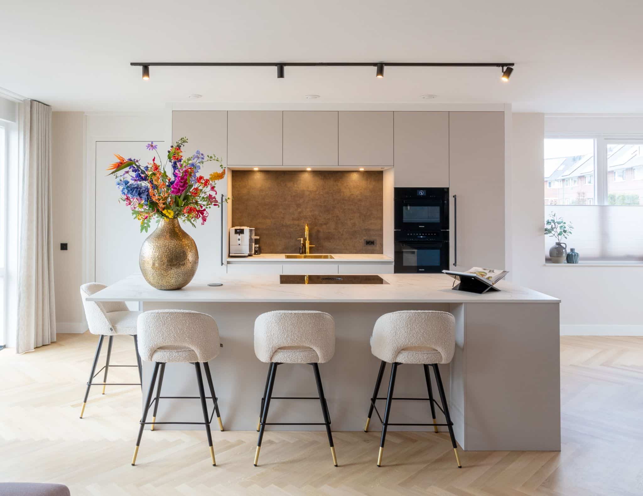 Moderne lichte keuken barneveld 1