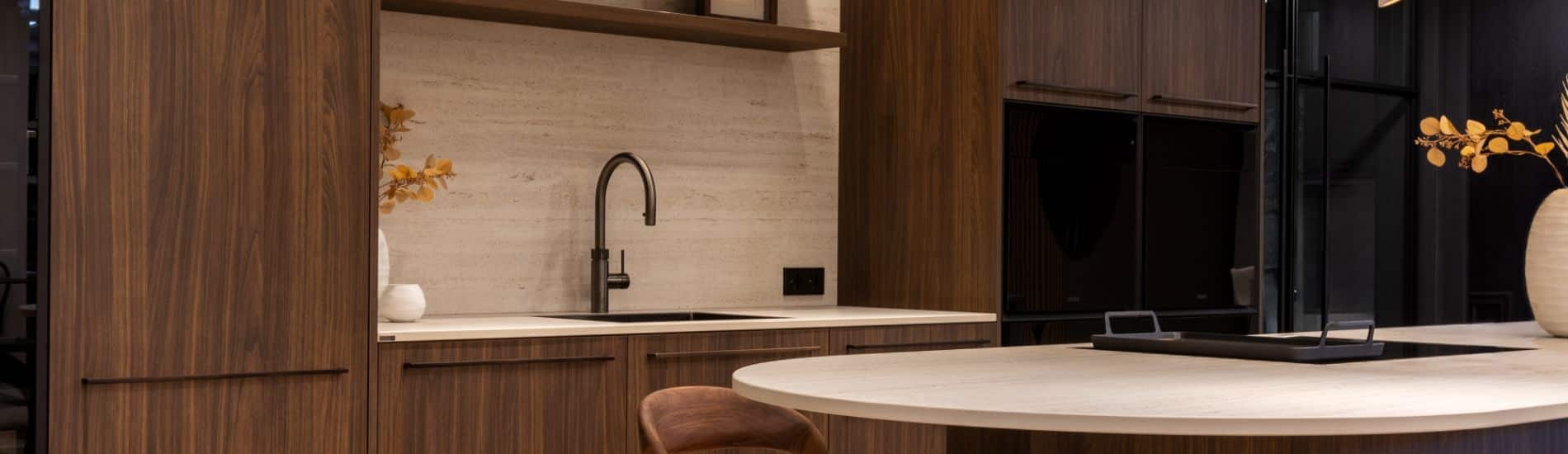 keuken met nis in kastenwand