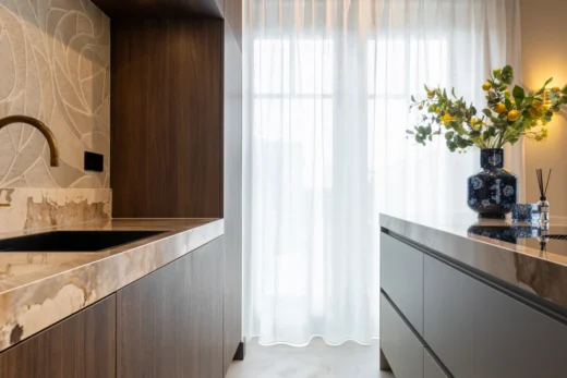 Van Ginkel Keukens greeploze keuken nieuwbouwwoning mobiel