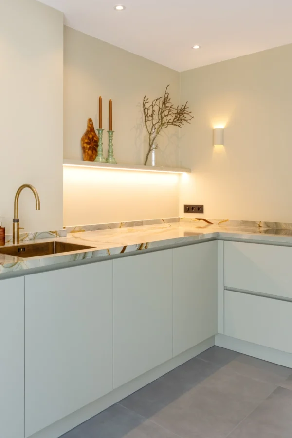 Van Ginkel Keukens hoekopstelling nieuwbouwwoning desktop